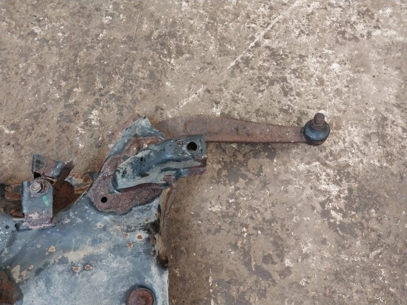 Балка подмоторная