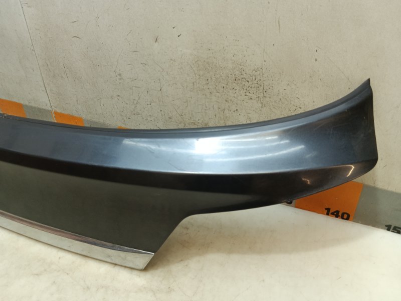 Накладка крышки багажника