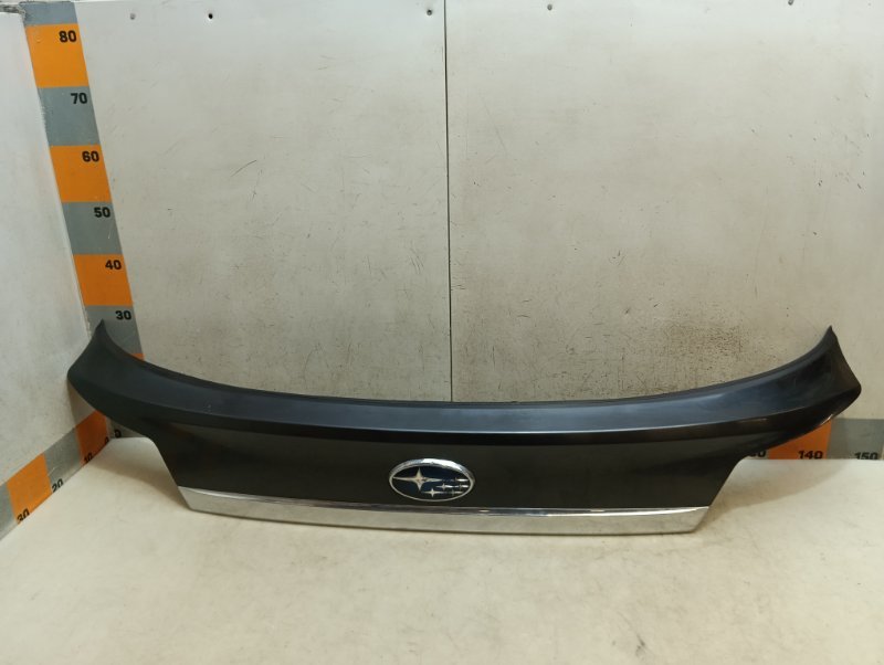 Накладка крышки багажника