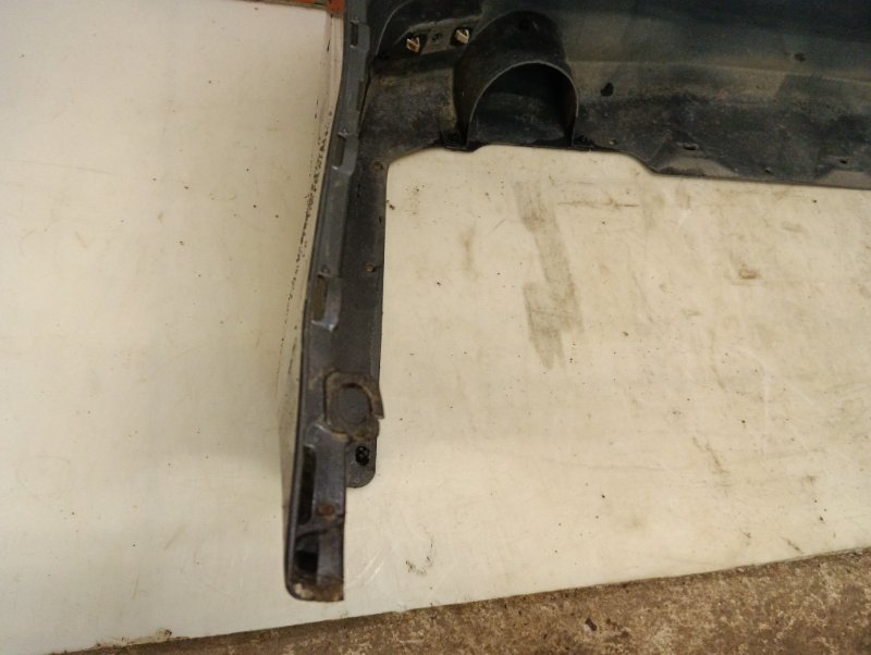 Бампер задний