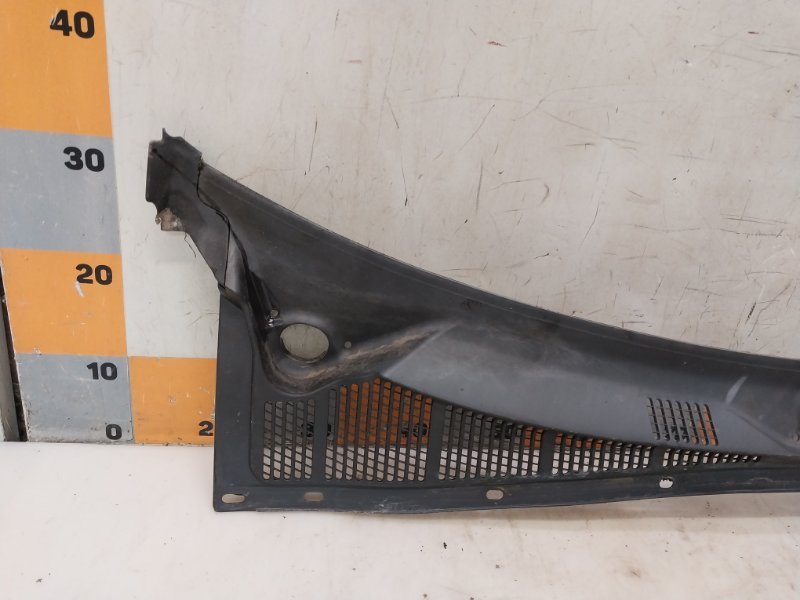 Решетка стеклоочистителей (Жабо)