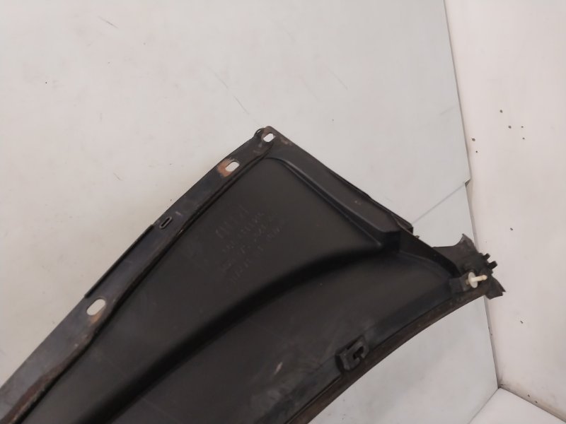 Решетка стеклоочистителей (Жабо)