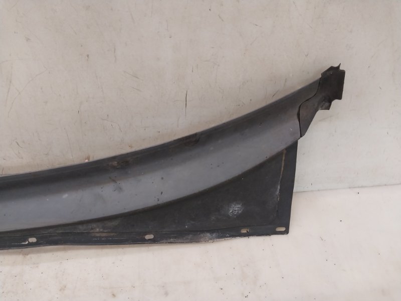 Решетка стеклоочистителей (Жабо)