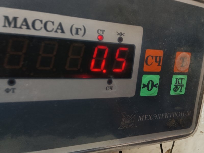 Стекло двери задней правой