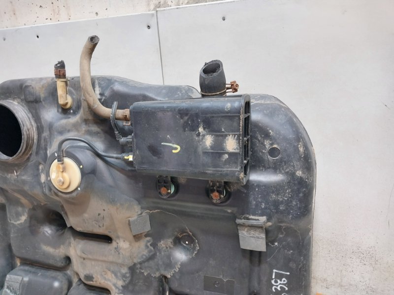 Бак топливный