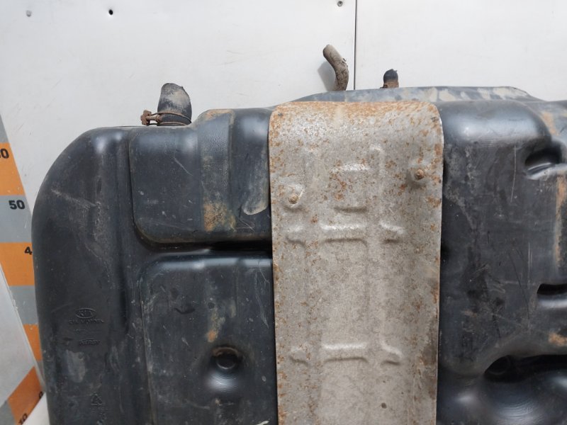 Бак топливный