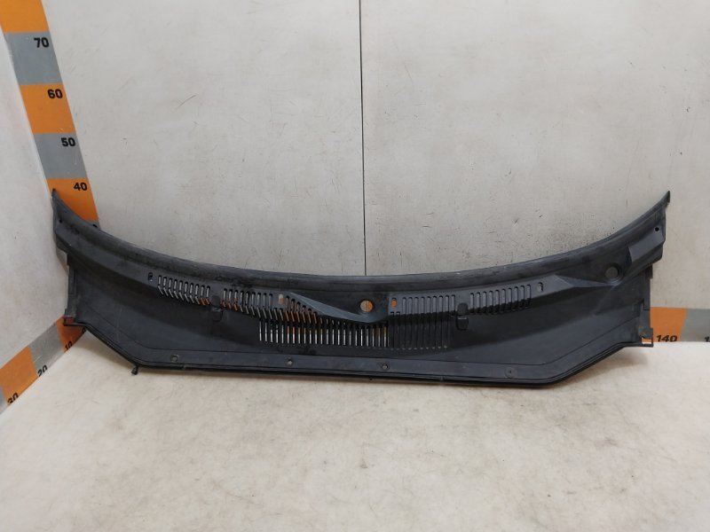 Решетка стеклоочистителей (Жабо)