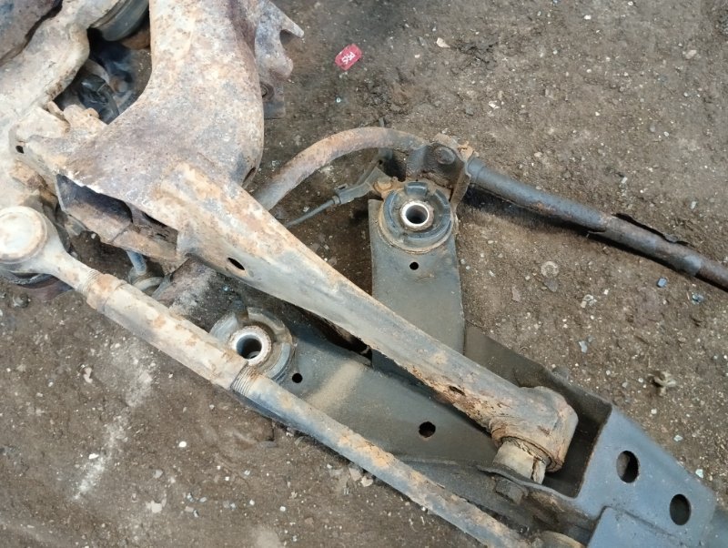 Балка задняя