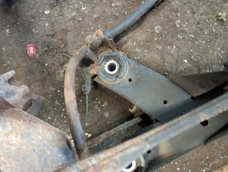 Балка задняя