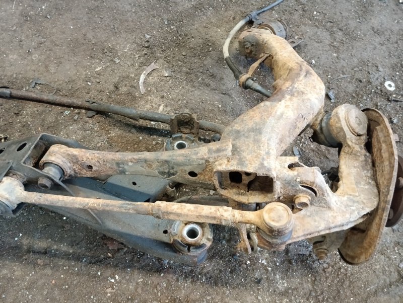 Балка задняя