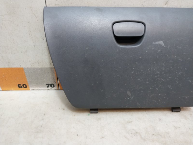 Крышка бардачка