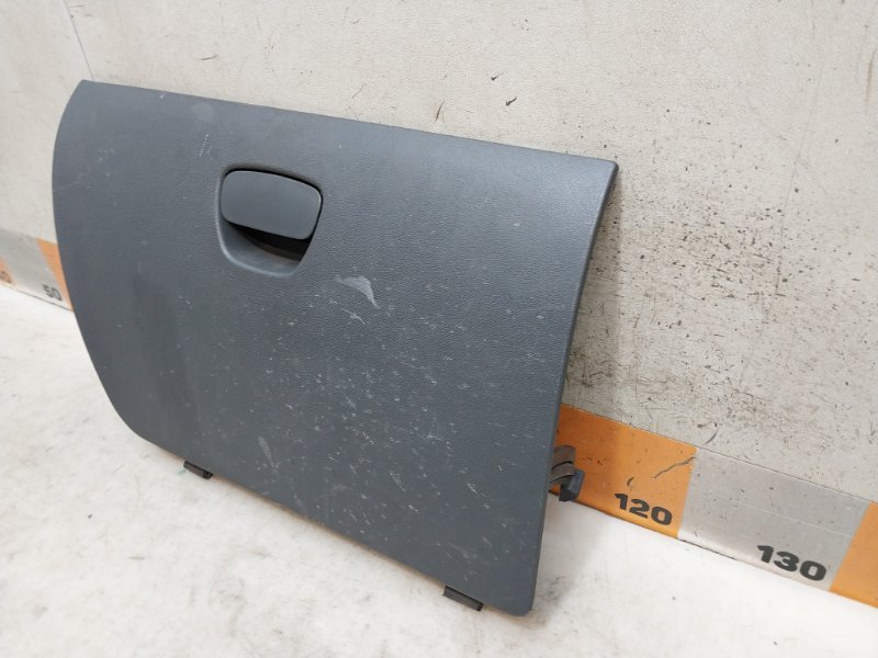 Крышка бардачка