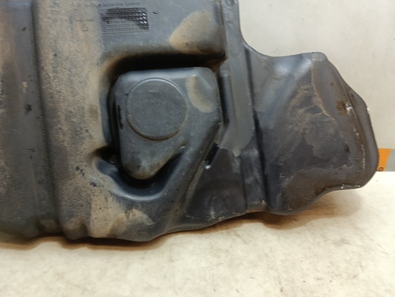 Бак топливный