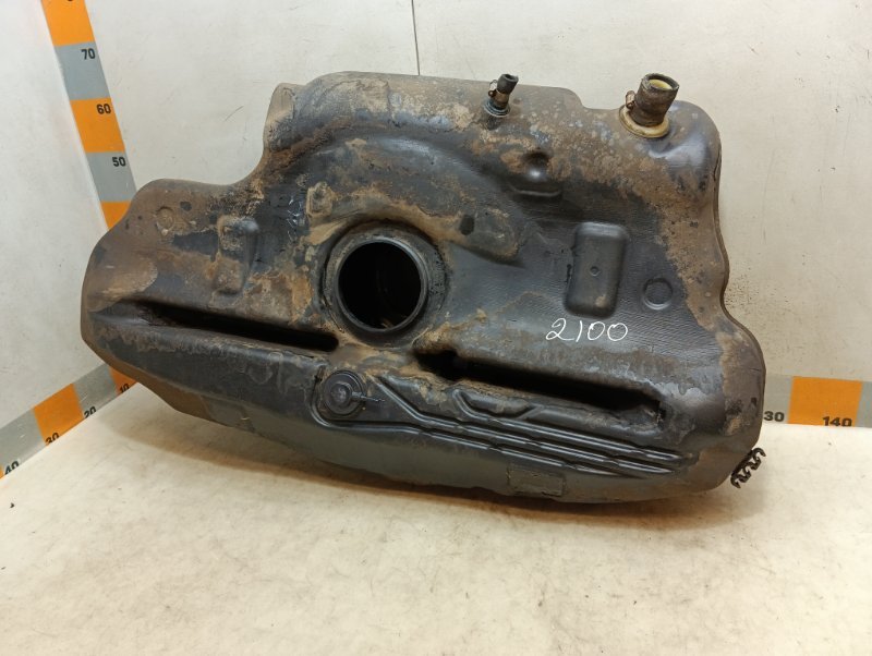 Бак топливный