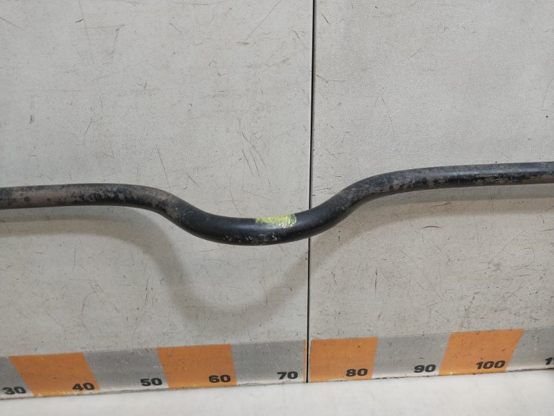 Стабилизатор передний