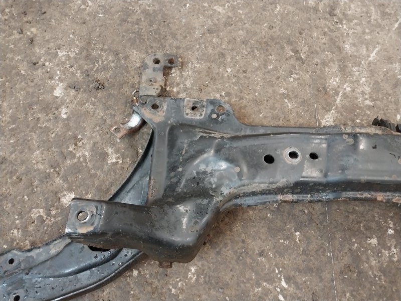 Балка подмоторная