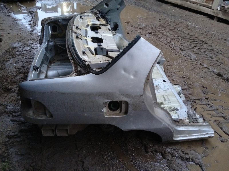 Крыло заднее правое