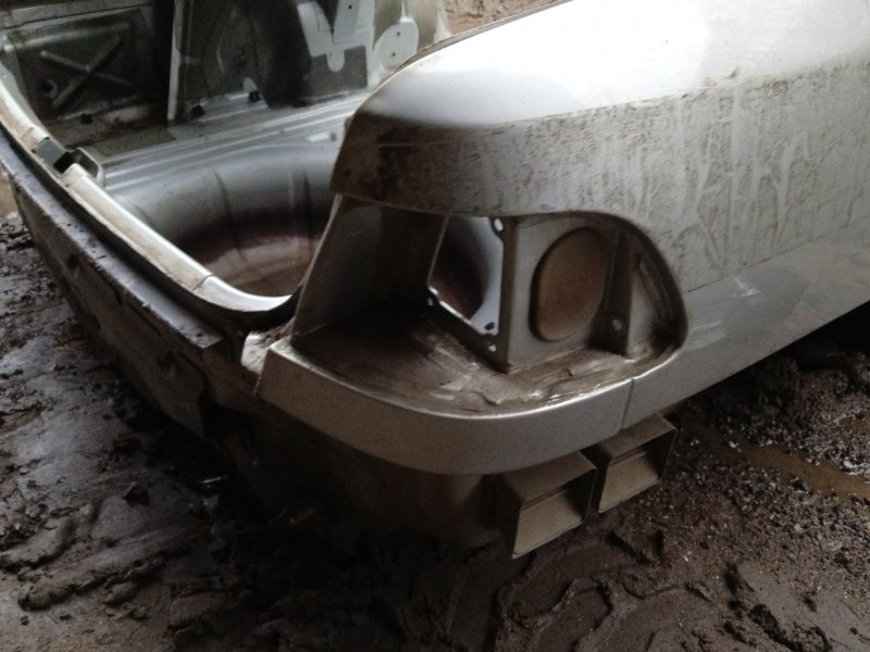 Крыло заднее правое