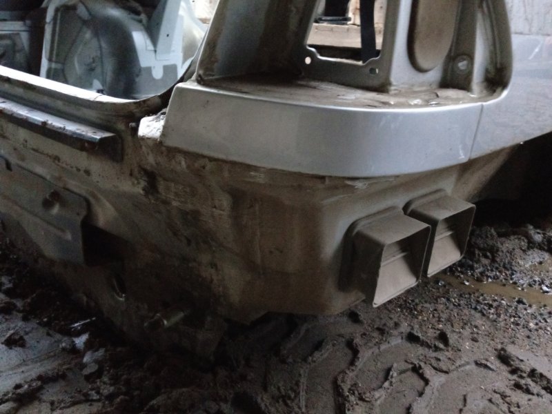 Крыло заднее правое