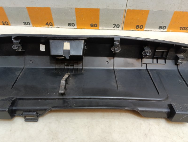 Обшивка багажника