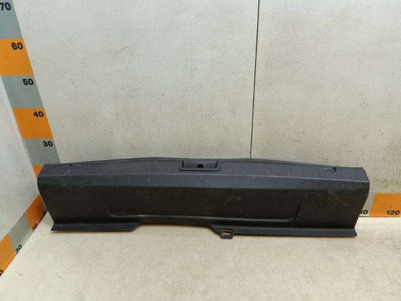 Обшивка багажника