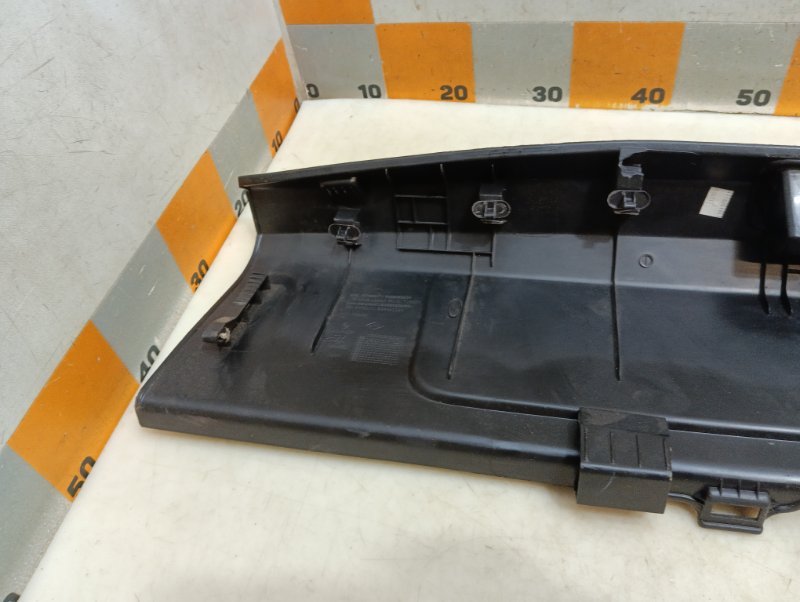 Обшивка багажника