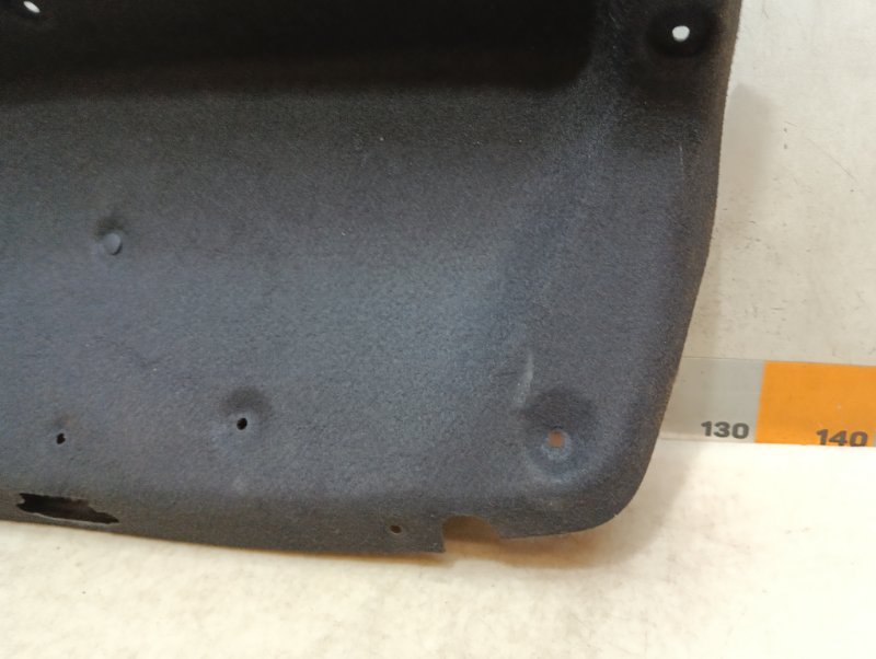 Обшивка крышки багажника