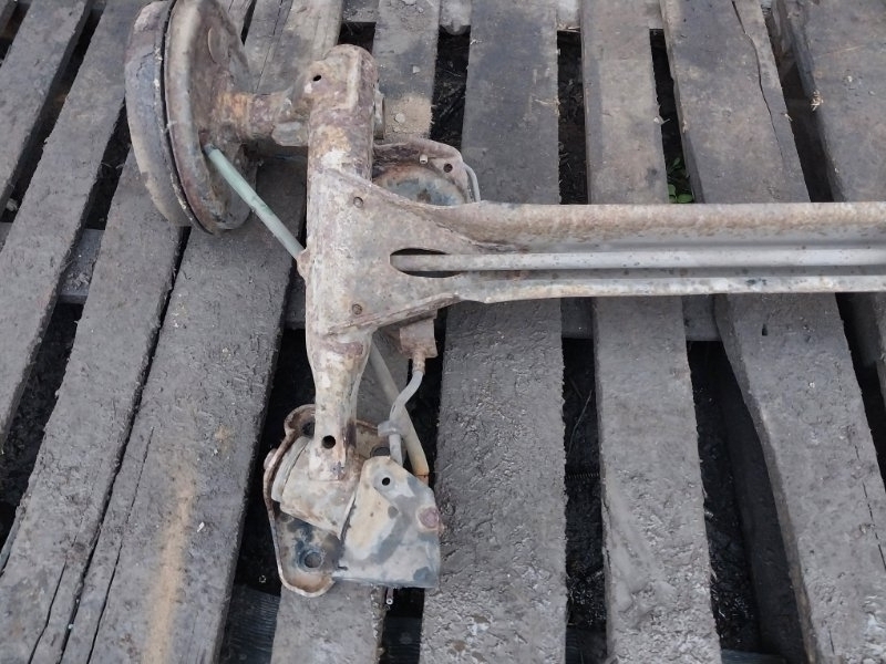 Балка задняя