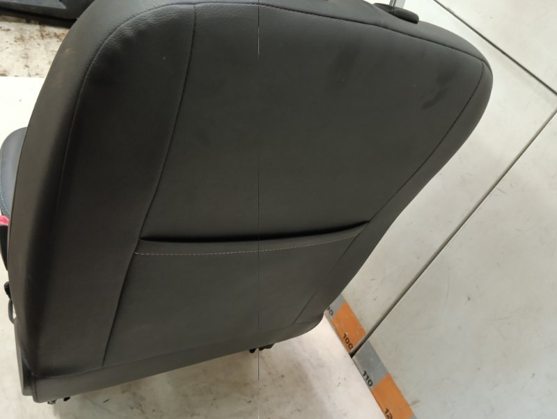 Сиденье переднее правое