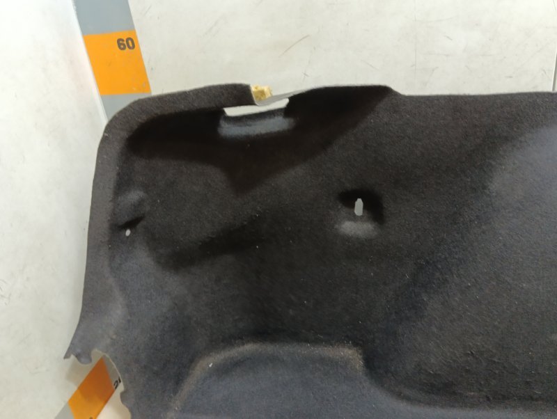 Обшивка багажника