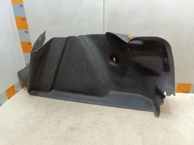 Обшивка багажника