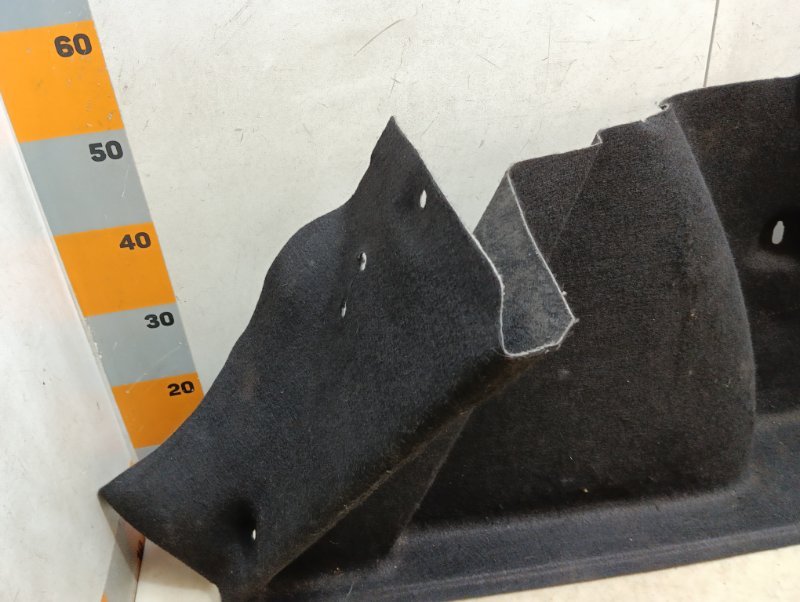 Обшивка багажника