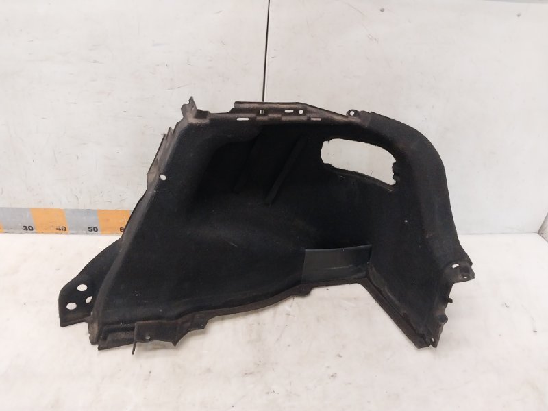 Обшивка багажника