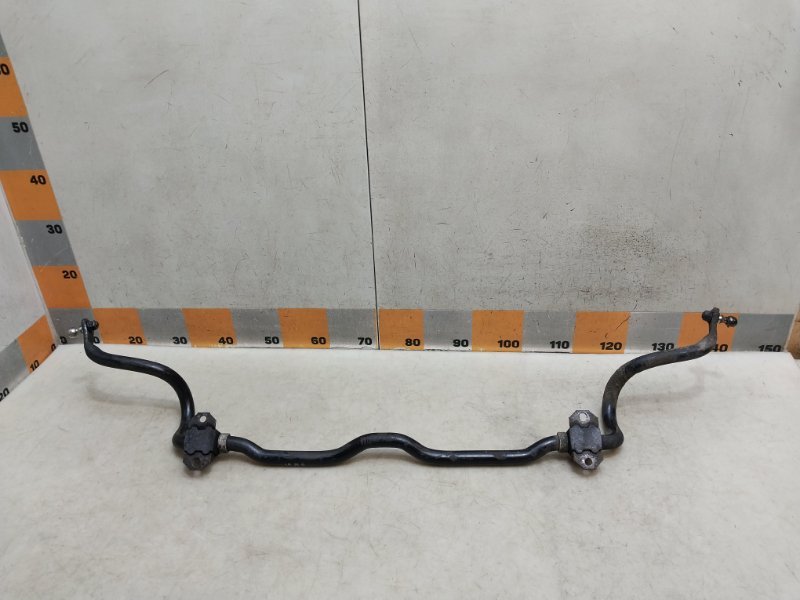 Стабилизатор передний