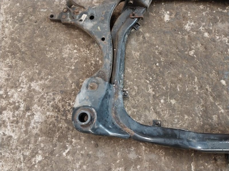 Балка подмоторная