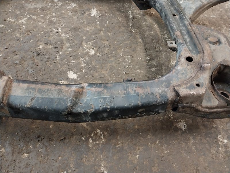 Балка подмоторная