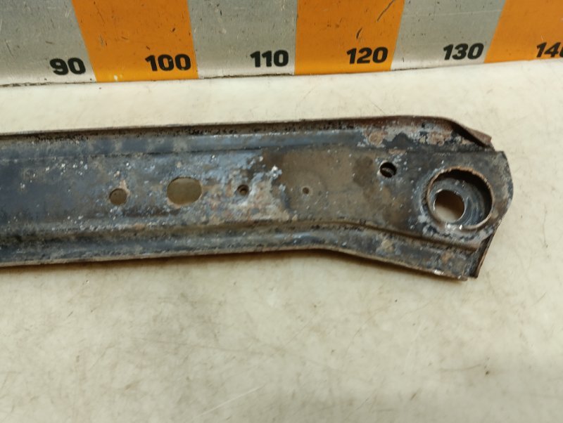 Балка подрадиаторная