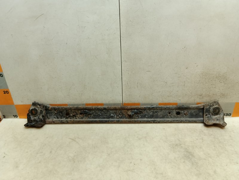 Балка подрадиаторная