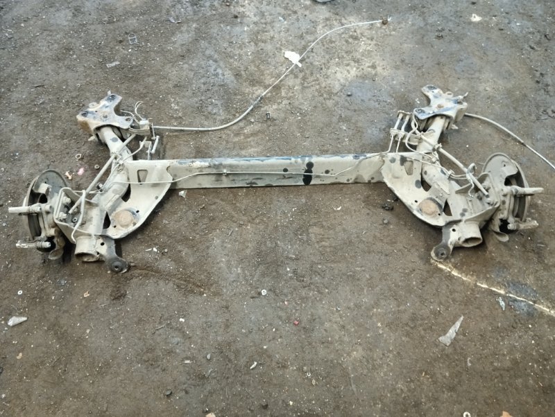 Балка задняя