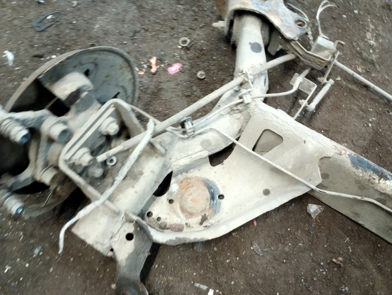 Балка задняя