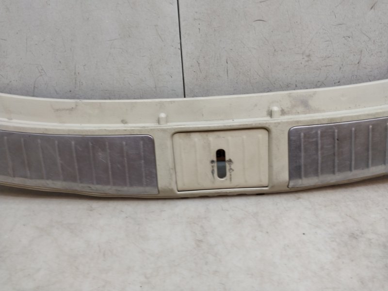 Обшивка багажника