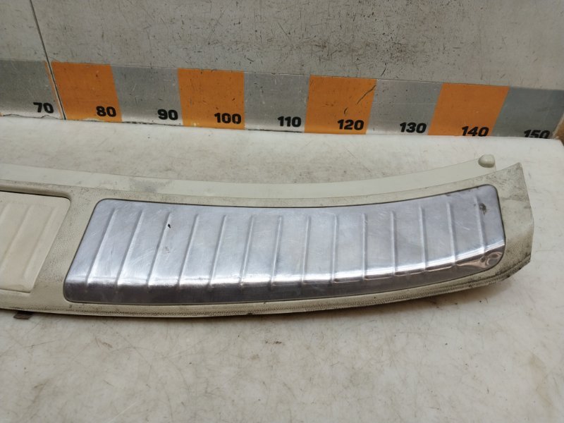 Обшивка багажника