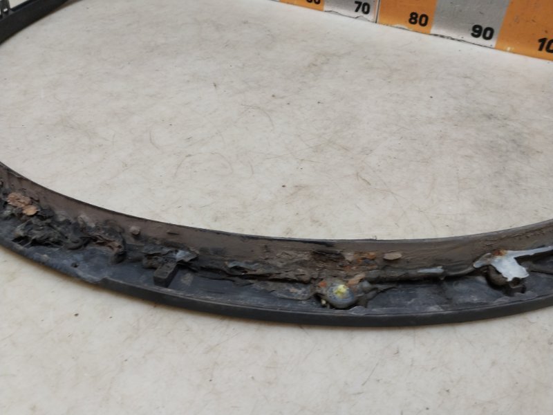 Накладка заднего крыла правого