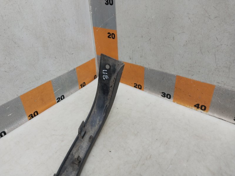 Накладка заднего крыла правого