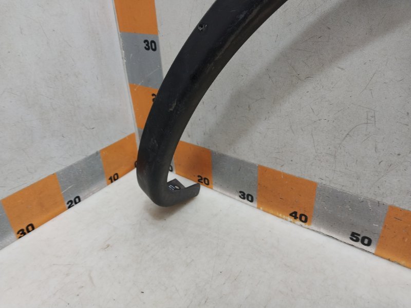 Накладка заднего крыла правого