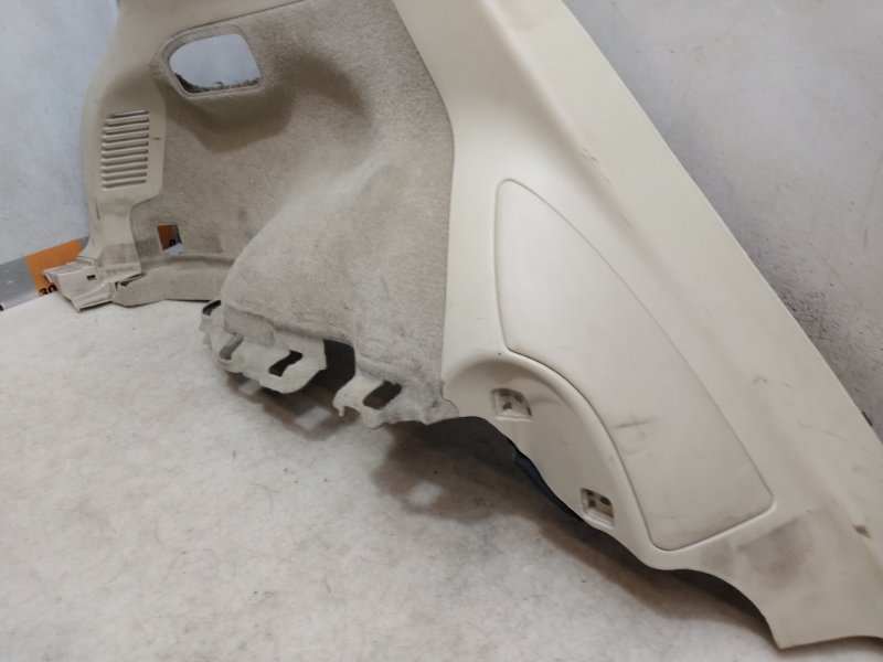 Обшивка багажника