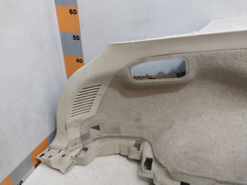 Обшивка багажника