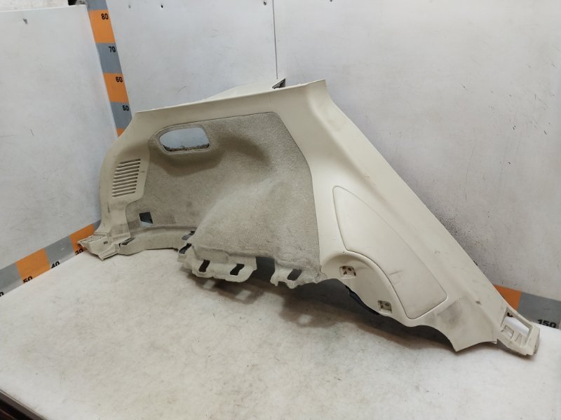 Обшивка багажника