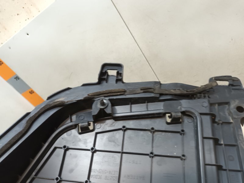 Планка под лобовое стекло