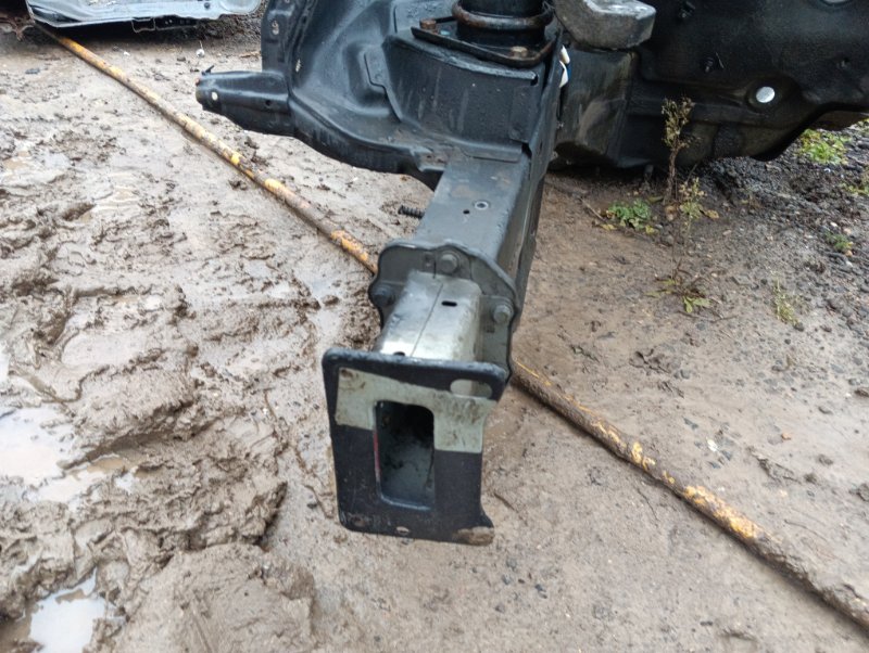 Лонжерон передний правый